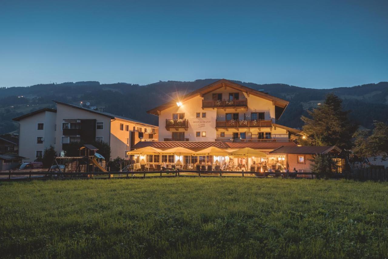 Loipenstubn Hotel Brixen im Thale Exterior foto