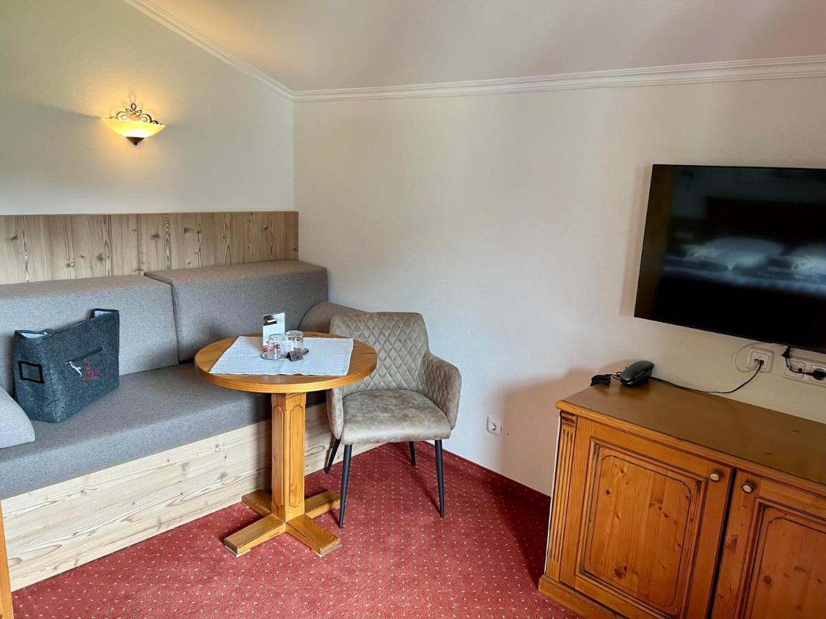 Loipenstubn Hotel Brixen im Thale Exterior foto